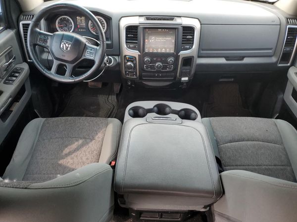 2015 RAM 1500 SLT