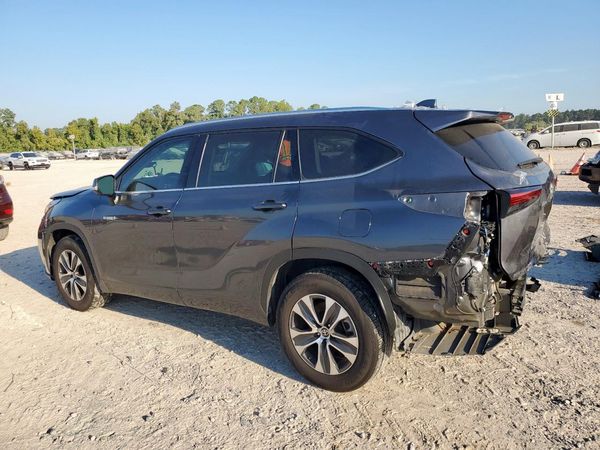 2020 TOYOTA HIGHLANDER