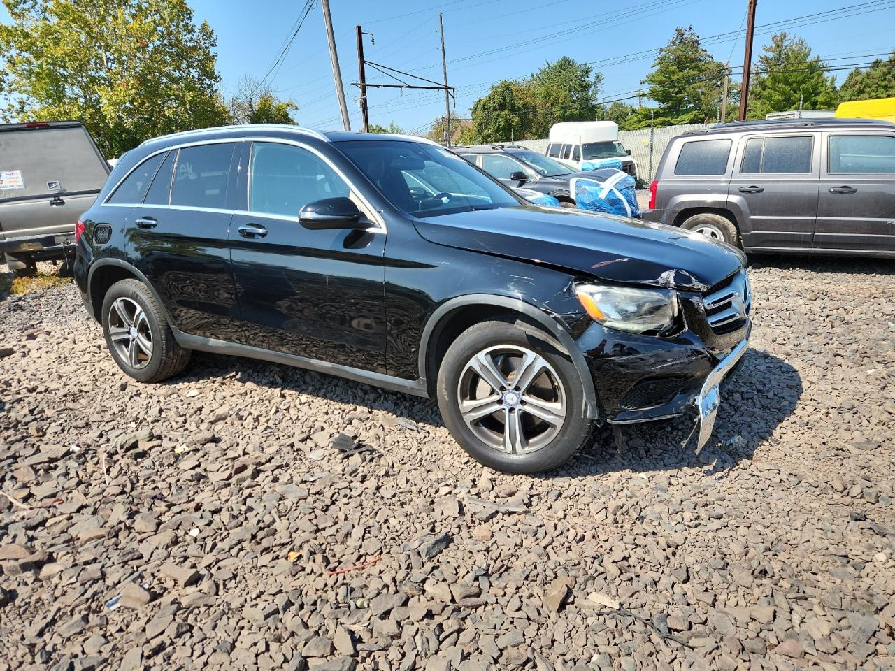 2017 MERCEDES-BENZ GLC 300 4MATIC GLC300 Base-4M