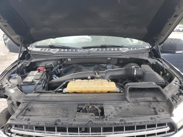 2018 FORD F-150 — Engine bay