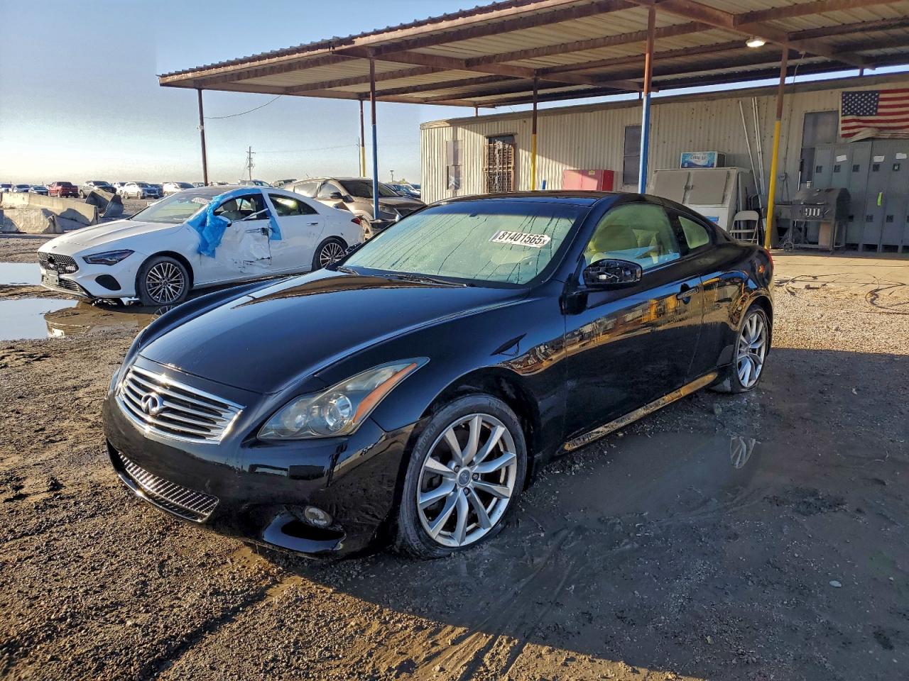 2013 INFINITI G37 — Front 3/4