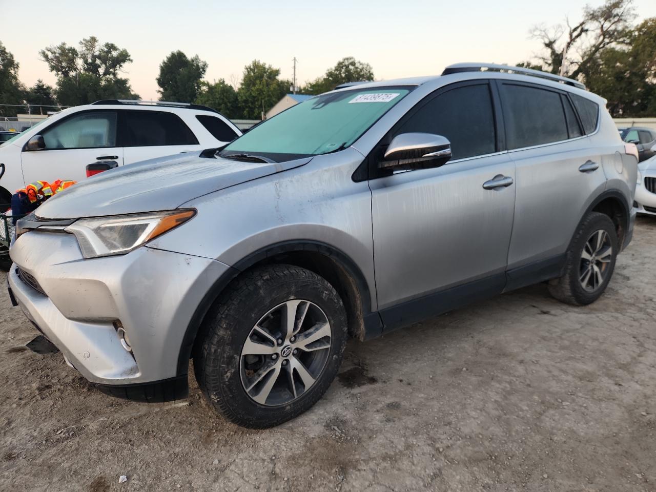 2017 TOYOTA RAV4