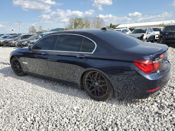 2014 BMW 750