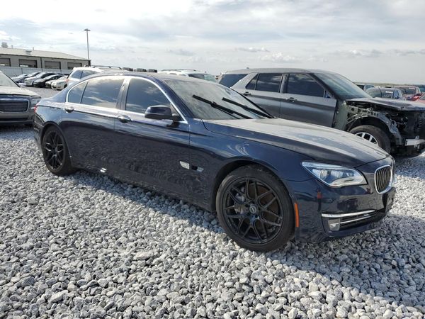 2014 BMW 750