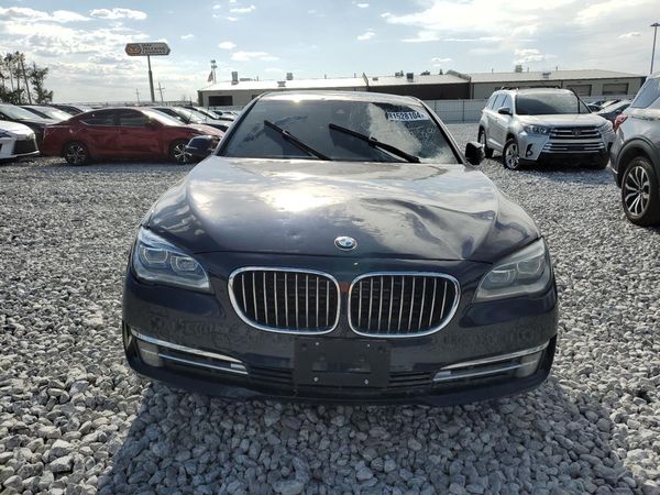 2014 BMW 750