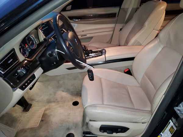 2014 BMW 750