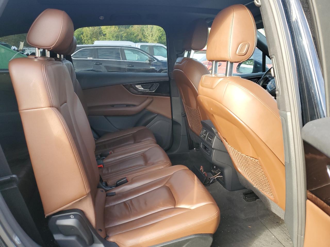 2017 AUDI Q7 quattro Premium
