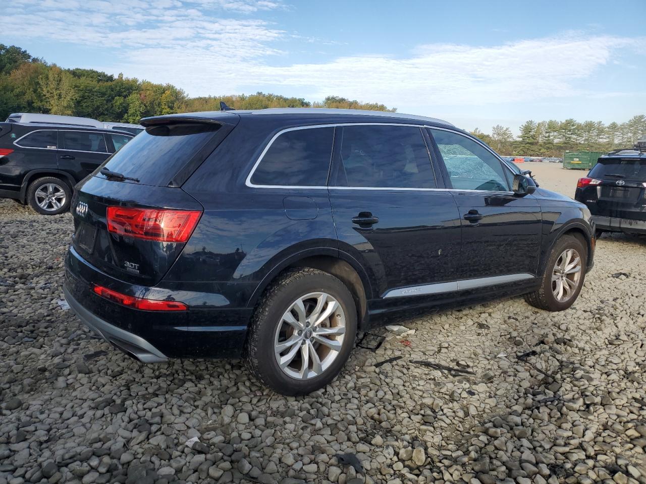 2017 AUDI Q7 quattro Premium