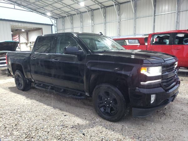 2018 CHEVROLET SILVERADO LTZ — Passenger 3/4