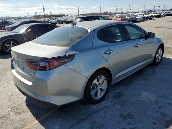 2015 KIA OPTIMA GL - Middle-low