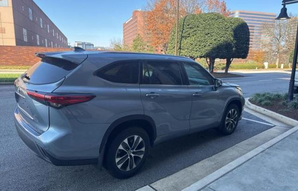 2020 TOYOTA HIGHLANDER