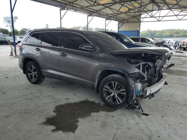 2016 TOYOTA HIGHLANDER