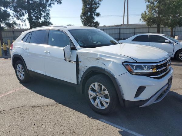 2020 VOLKSWAGEN ATLAS CROSS SPORT 4Motion S — Passenger 3/4