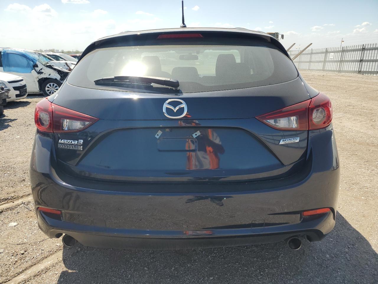 2017 MAZDA 3 Sport