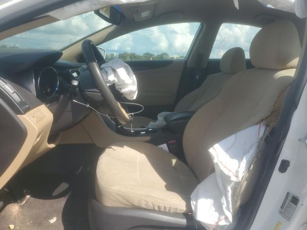 2013 HYUNDAI SONATA