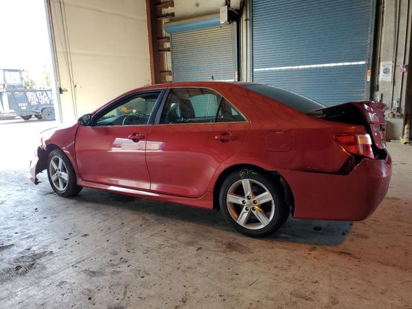 2012 TOYOTA CAMRY