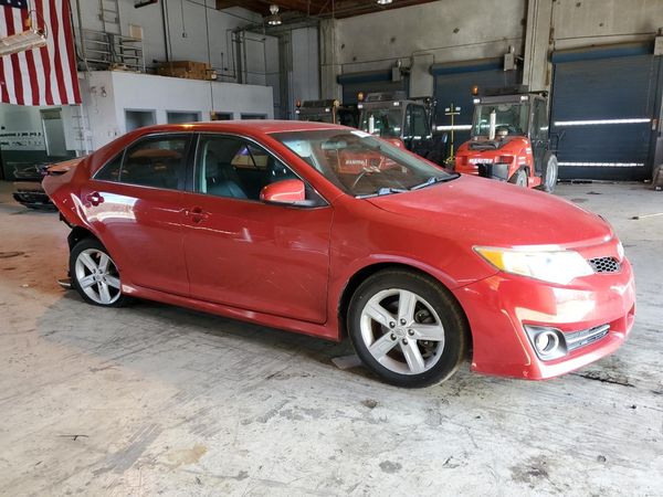 2012 TOYOTA CAMRY