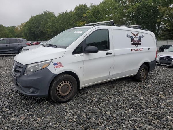 2016 MERCEDES-BENZ METRIS