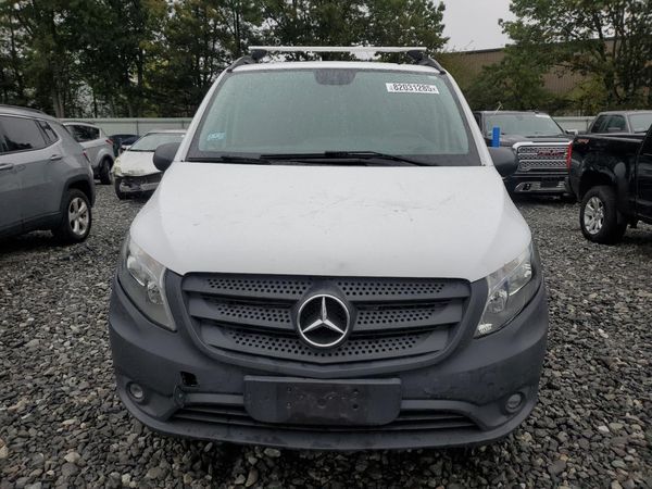 2016 MERCEDES-BENZ METRIS