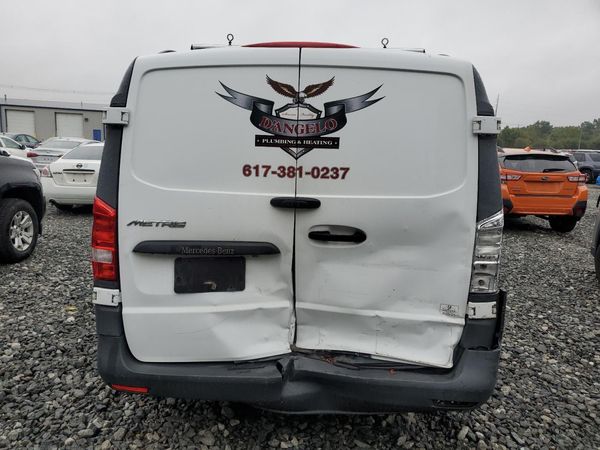 2016 MERCEDES-BENZ METRIS