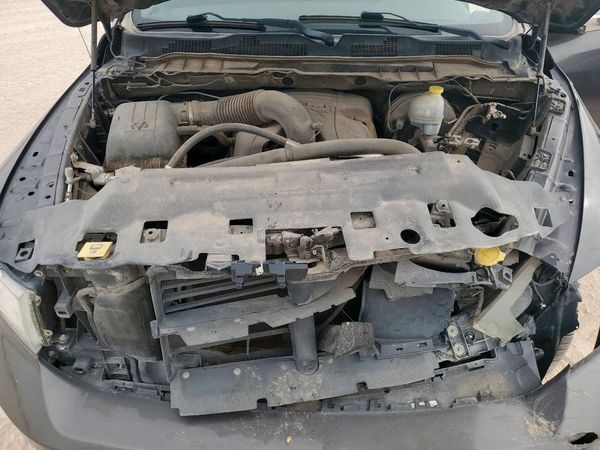 2014 RAM 1500 ST CREW CAB 4X2