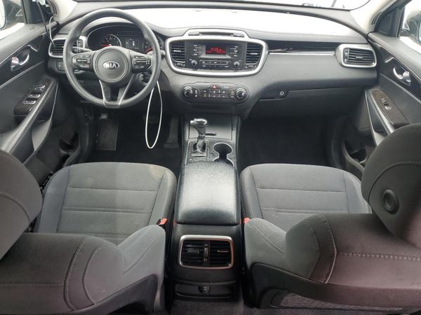 2017 KIA SORENTO L, LX