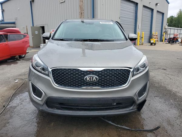 2017 KIA SORENTO L, LX