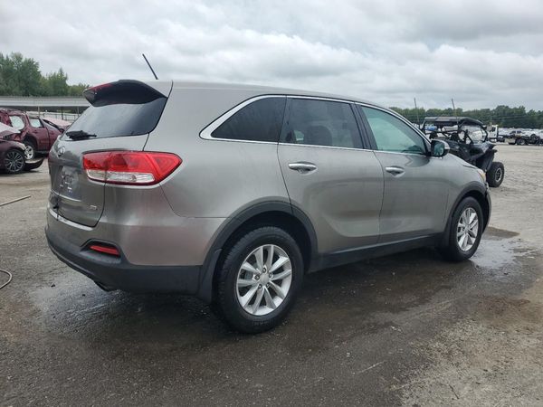 2017 KIA SORENTO L, LX