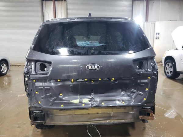 2016 KIA SEDONA