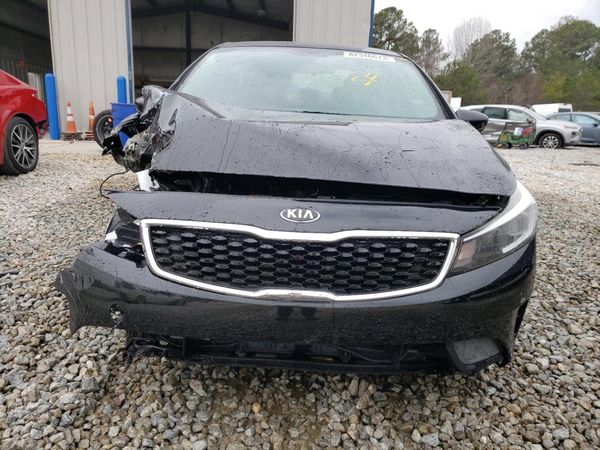 2017 KIA FORTE