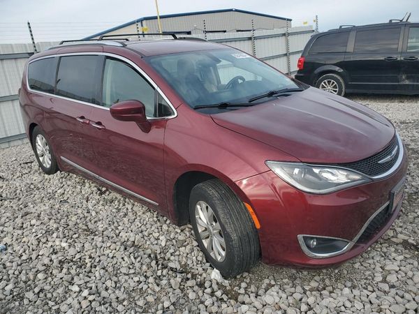 2019 CHRYSLER PACIFICA