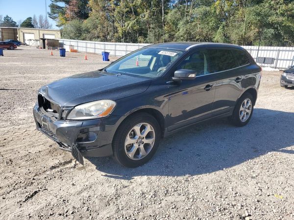 2013 VOLVO XC60