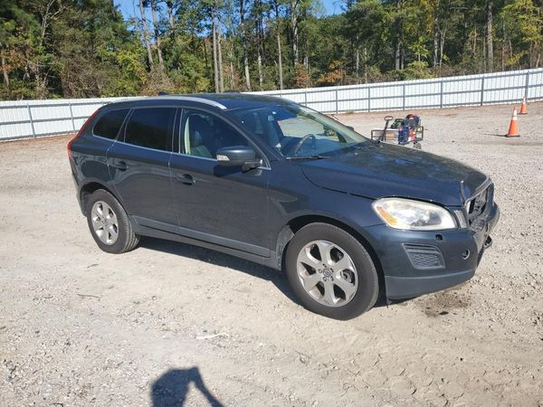 2013 VOLVO XC60