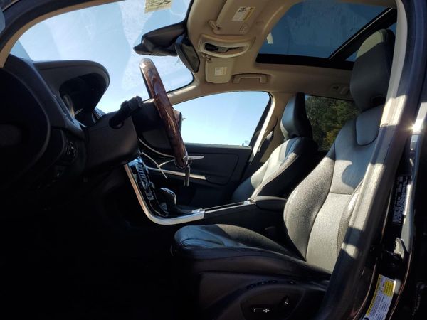 2013 VOLVO XC60