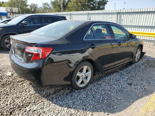 2013 TOYOTA CAMRY