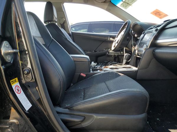 2013 TOYOTA CAMRY