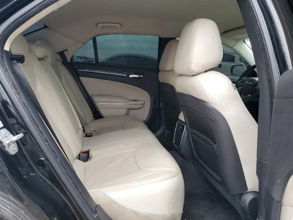 2015 CHRYSLER 300 Limited