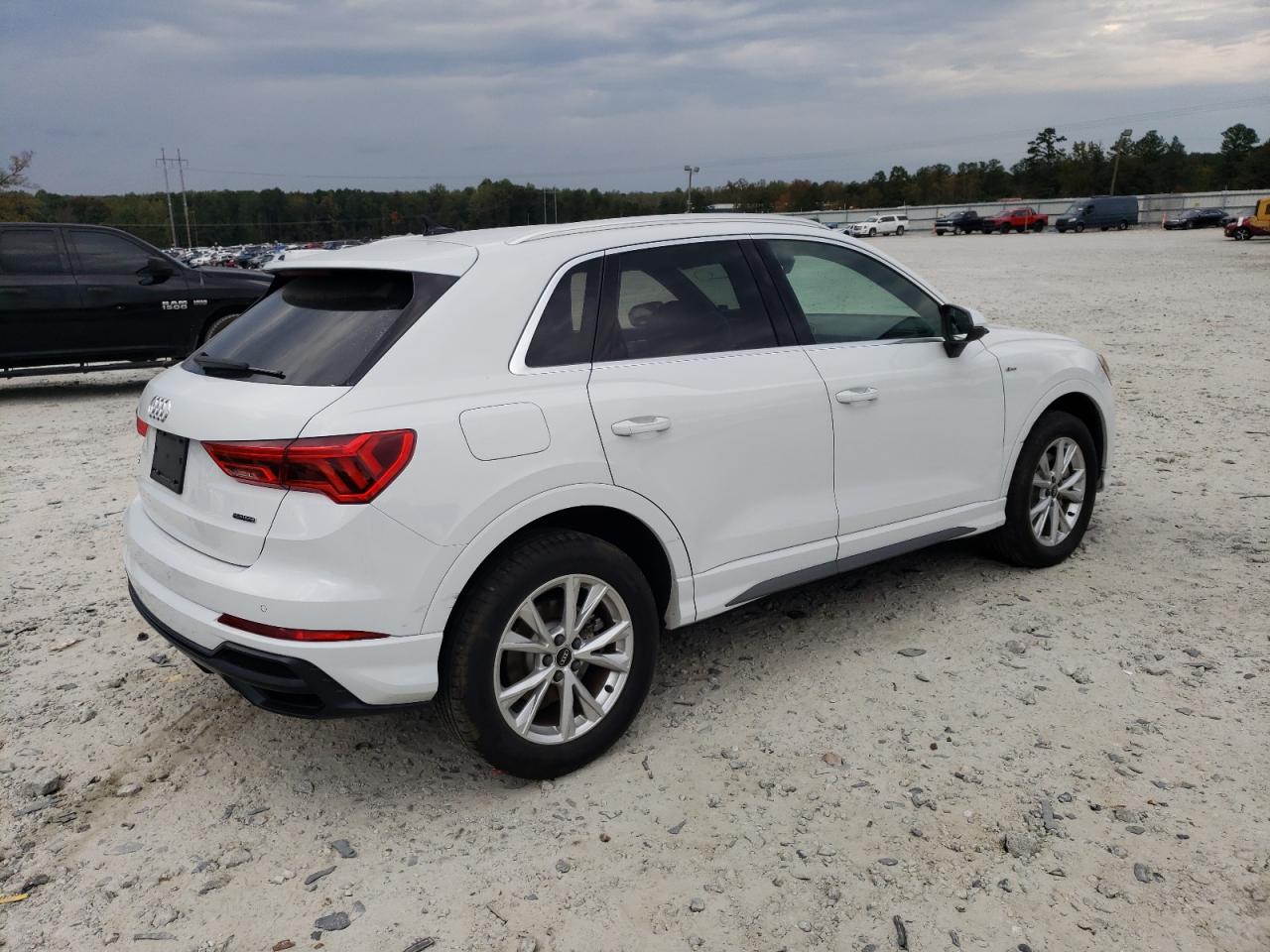 2022 AUDI Q3