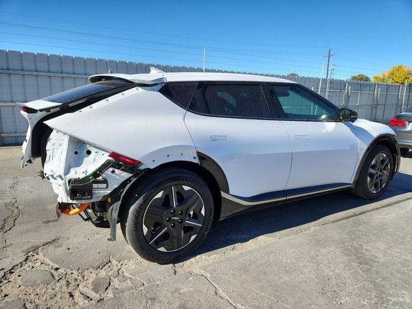 2025 KIA EV6