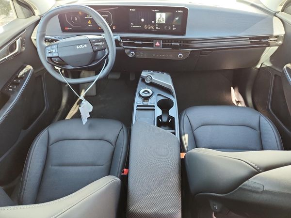 2025 KIA EV6