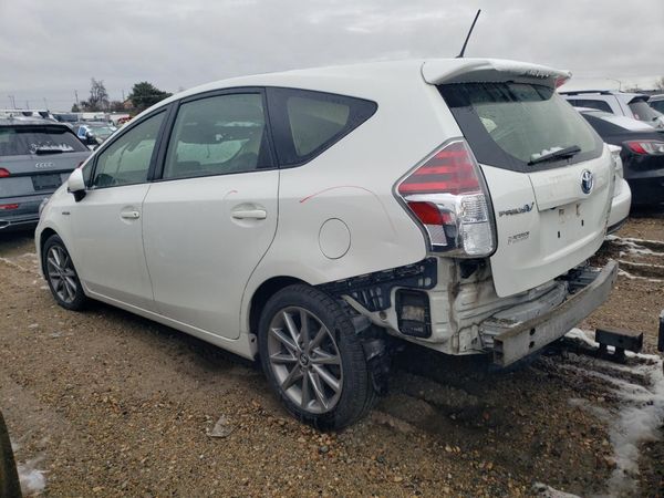 2016 TOYOTA PRIUS