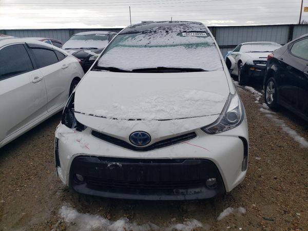 2016 TOYOTA PRIUS