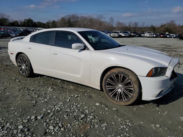 2013 DODGE CHARGER SXT
