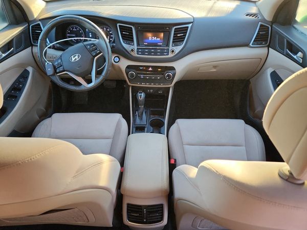 2017 HYUNDAI TUCSON
