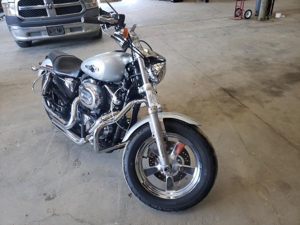 2012 HARLEY-DAVIDSON SPORTSTER