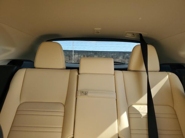 2021 LEXUS NX 300 Comfort — SUVN