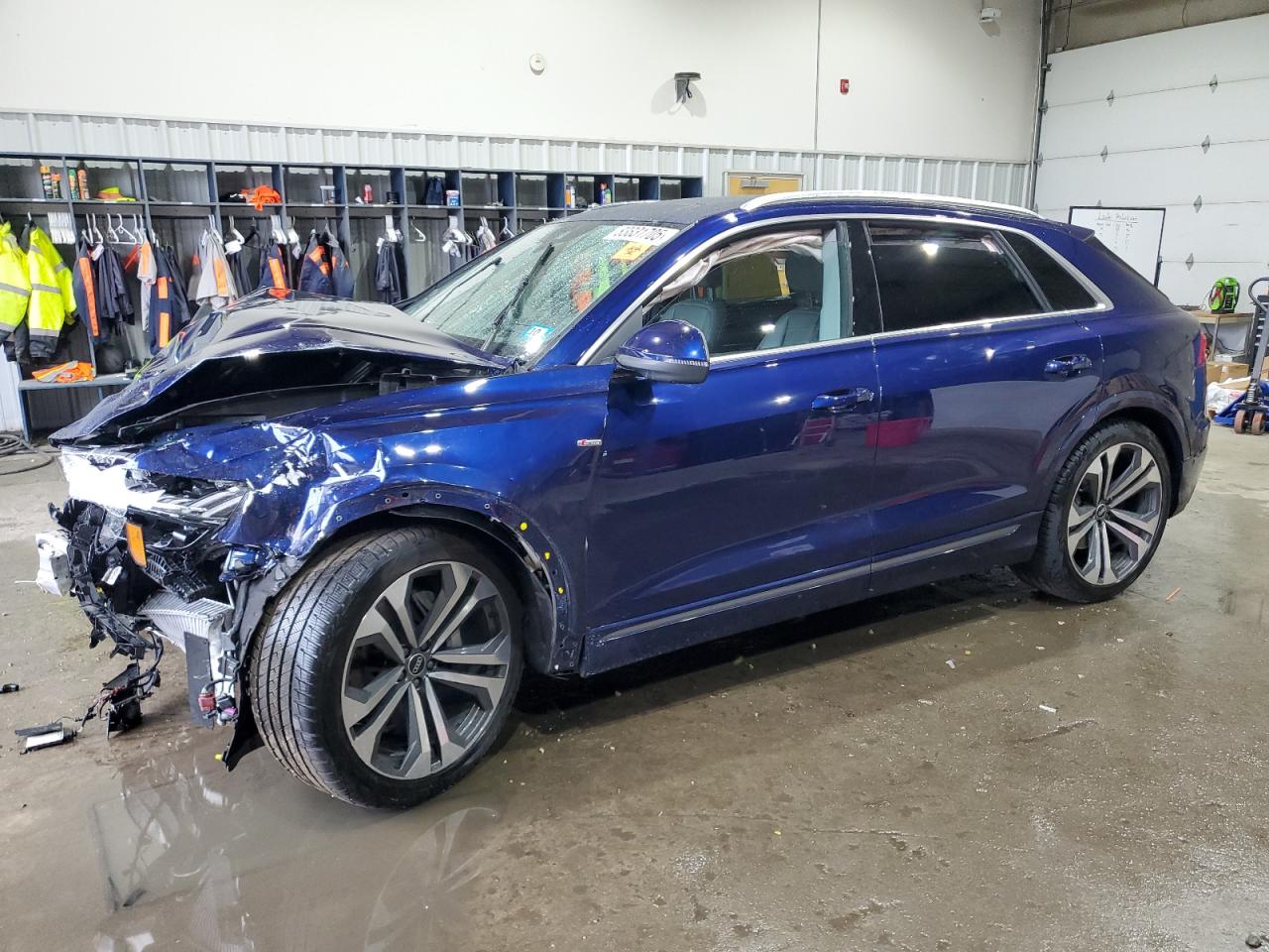 2022 AUDI Q8 S Line quattro Prestige