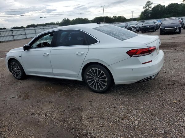 2022 VOLKSWAGEN PASSAT Limited Edition
