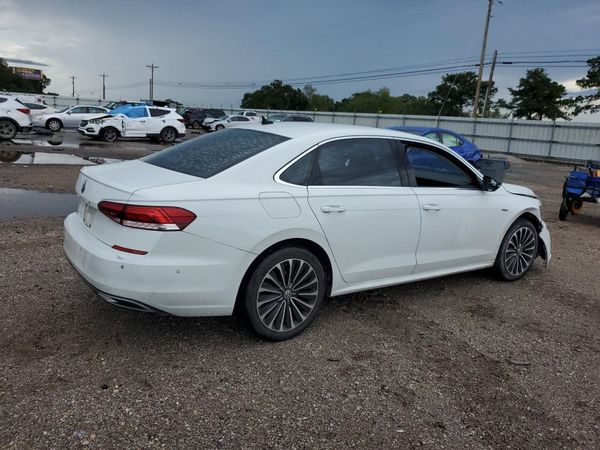 2022 VOLKSWAGEN PASSAT Limited Edition