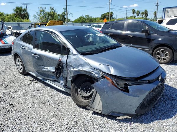 2020 TOYOTA COROLLA LE — Passenger 3/4